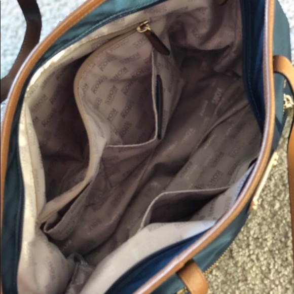 Michael kors large tote - Picture 7 of 8